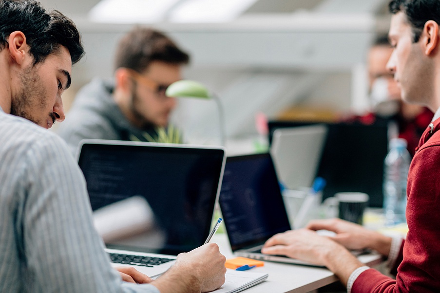 Требуется в команду разработчик 1С-Битрикс, программист